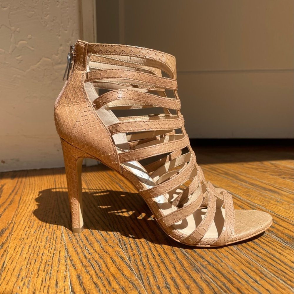 Vince Camuto Stilleto Size 9